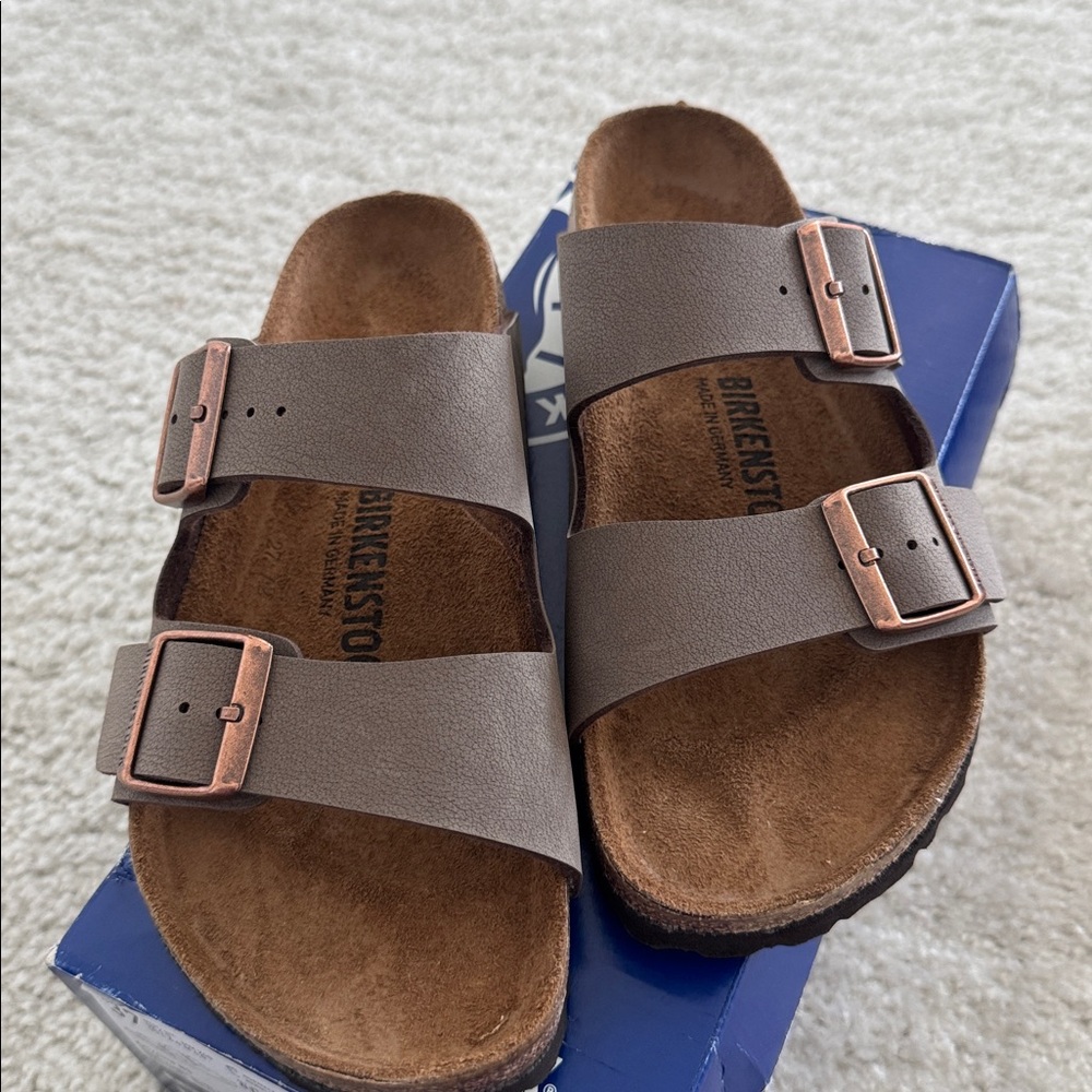 Arizona Birkenstock Women’ Sandals, Stone Color, Size: 37, US: 6-6.5, New in Box - Picture 2 of 4